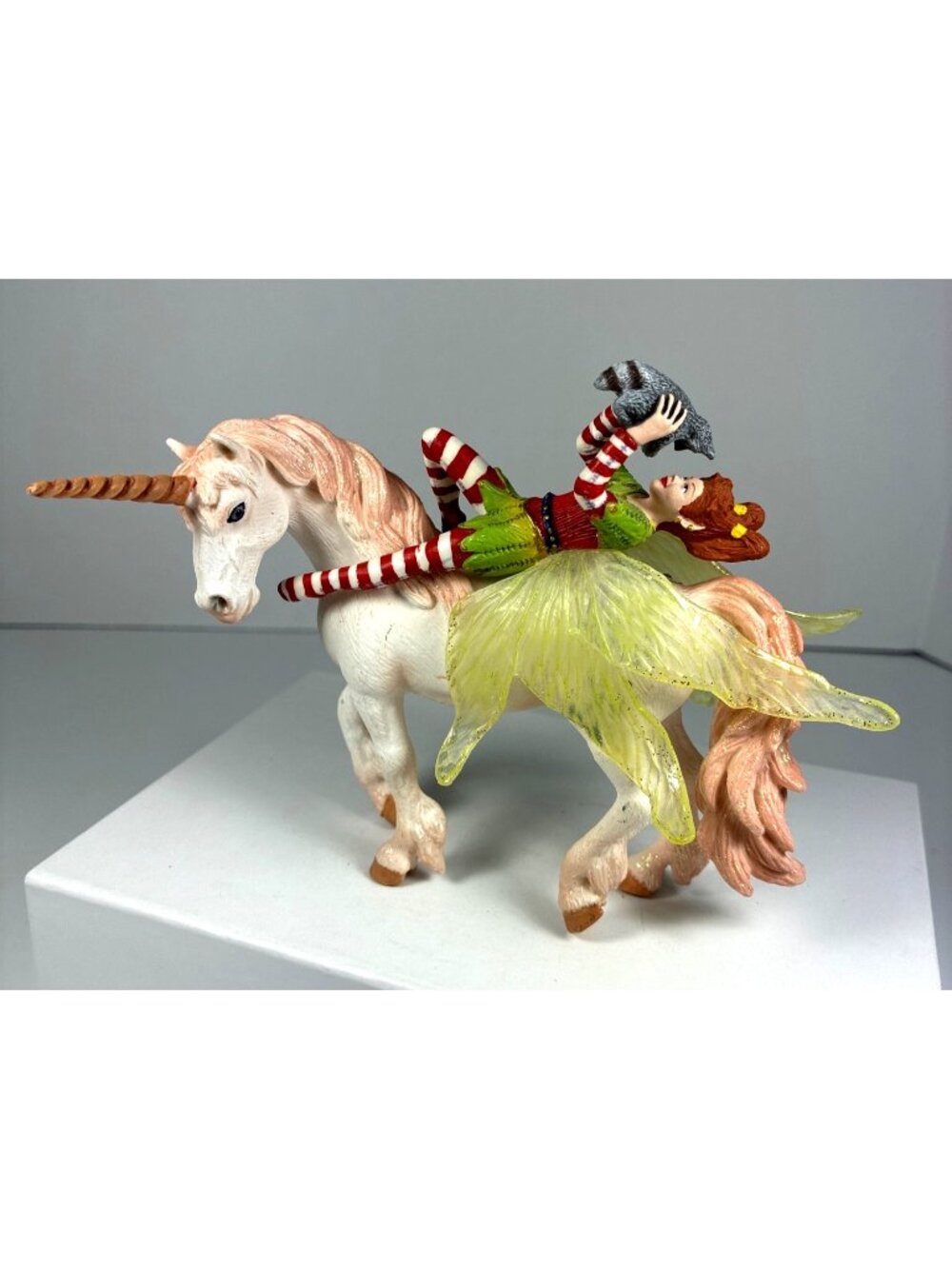 Schleich Bayala Marween Glitter Unicorn Raccoon 70567
